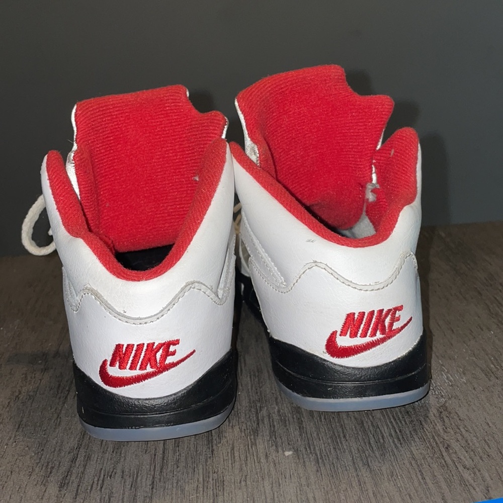 Fire Red 5s - Picture 3 of 5